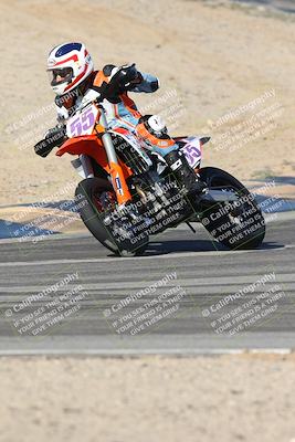 media/Dec-01-2025-Moto Forza (Mon) [[2daa91e15f]]/2-Intermediate Group/Session 2 (Turns 9 and 10)/